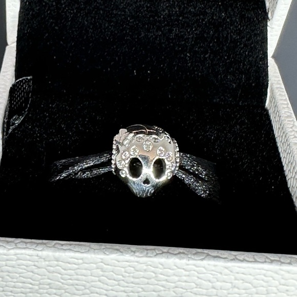 Pandora Sparkling Skull Dia De Muerto Charm 925 Ale Silver With Gift Box #155 - Picture 1 of 5